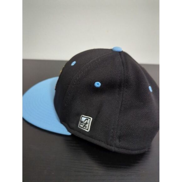 Vintage Houndz Fitted Mens M The Game Pro Hat Embroidered Dog Light Blue Cap - Picture 2 of 7